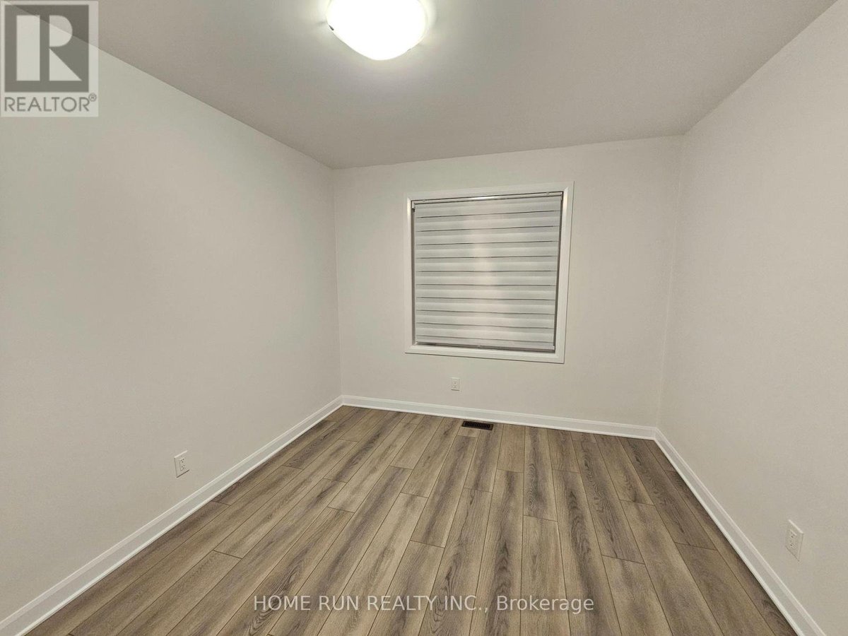 948 EILEEN VOLLICK CRESCENT - Photo 16