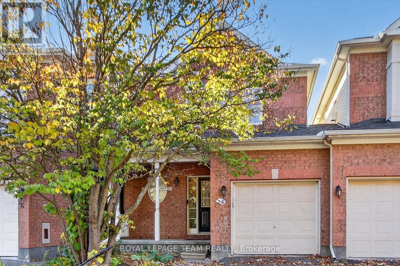 24 HEMLO CRESCENT - Photo 1