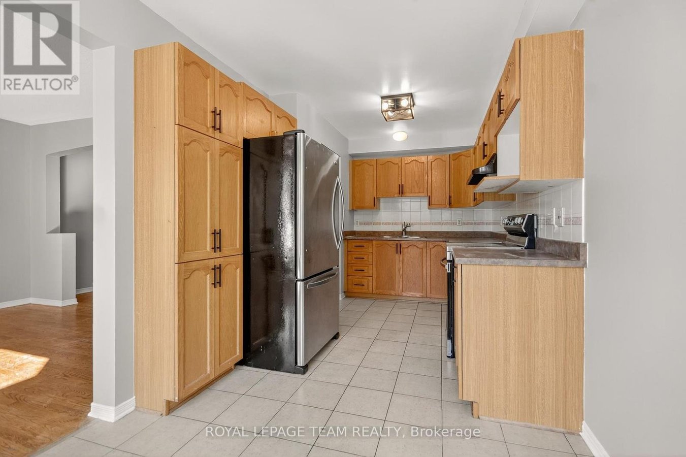 24 HEMLO CRESCENT - Photo 20