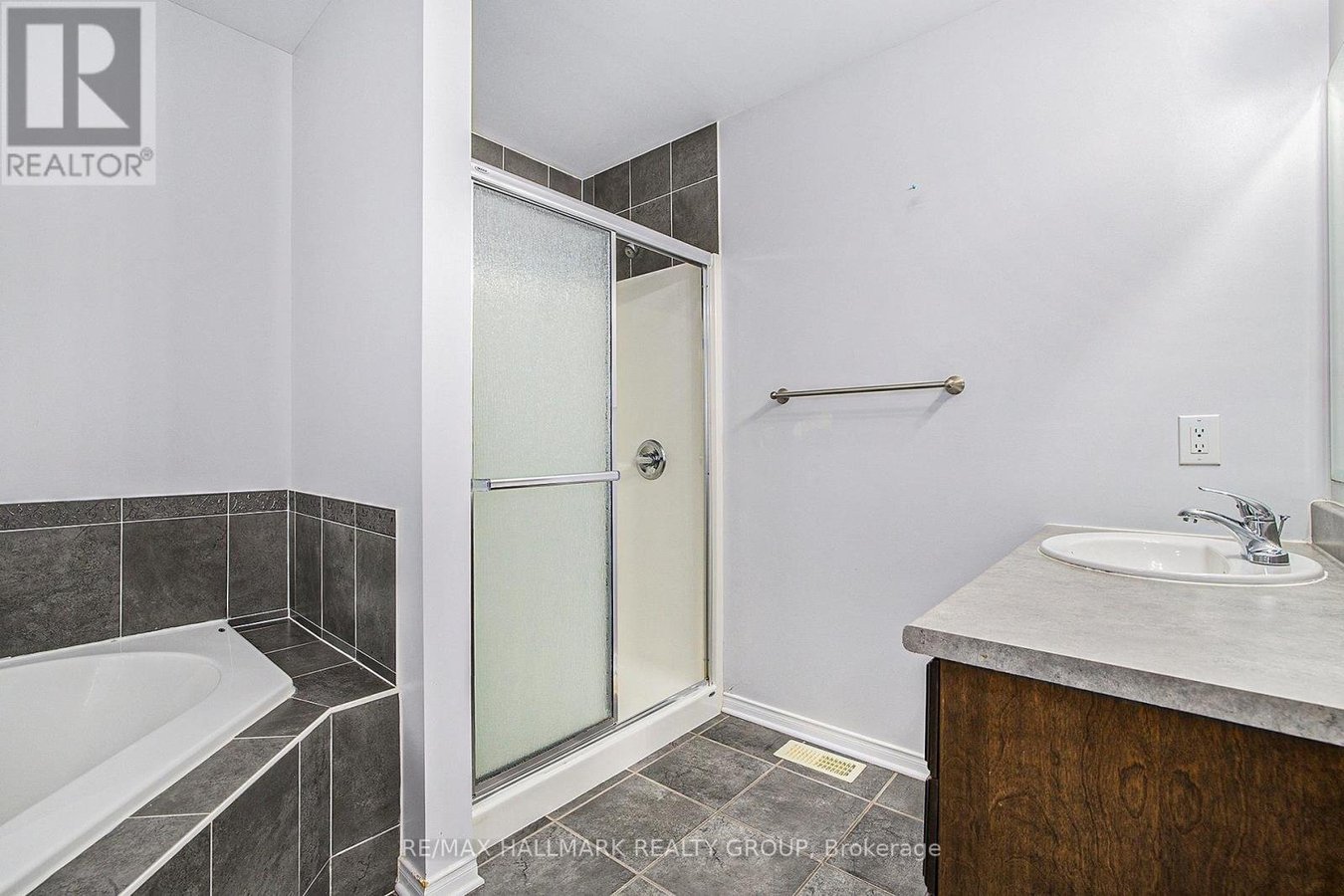 1487 CARRONBRIDGE CIRCLE - Photo 19