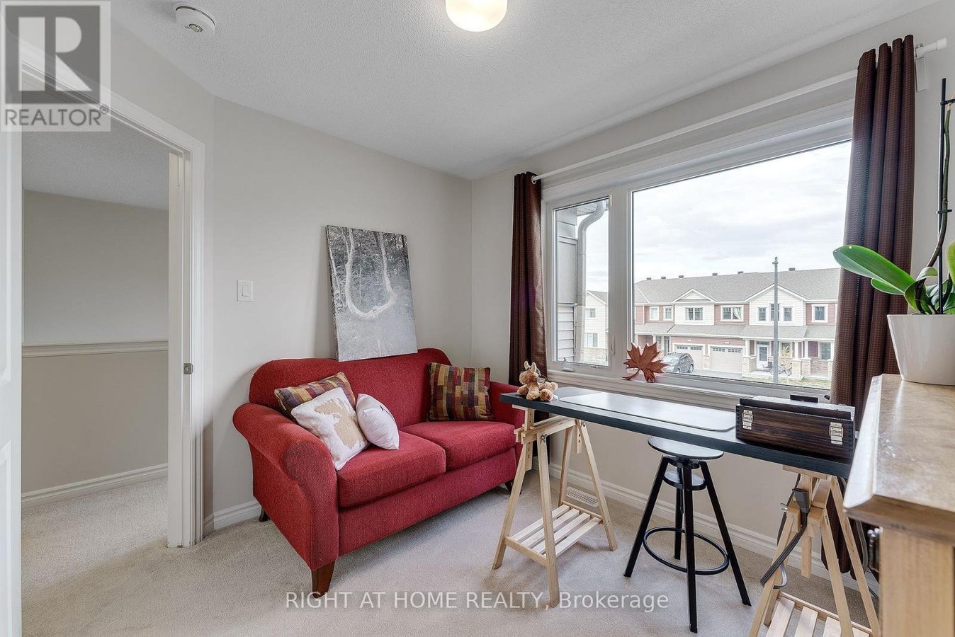 715 DERREEN AVENUE - Photo 23