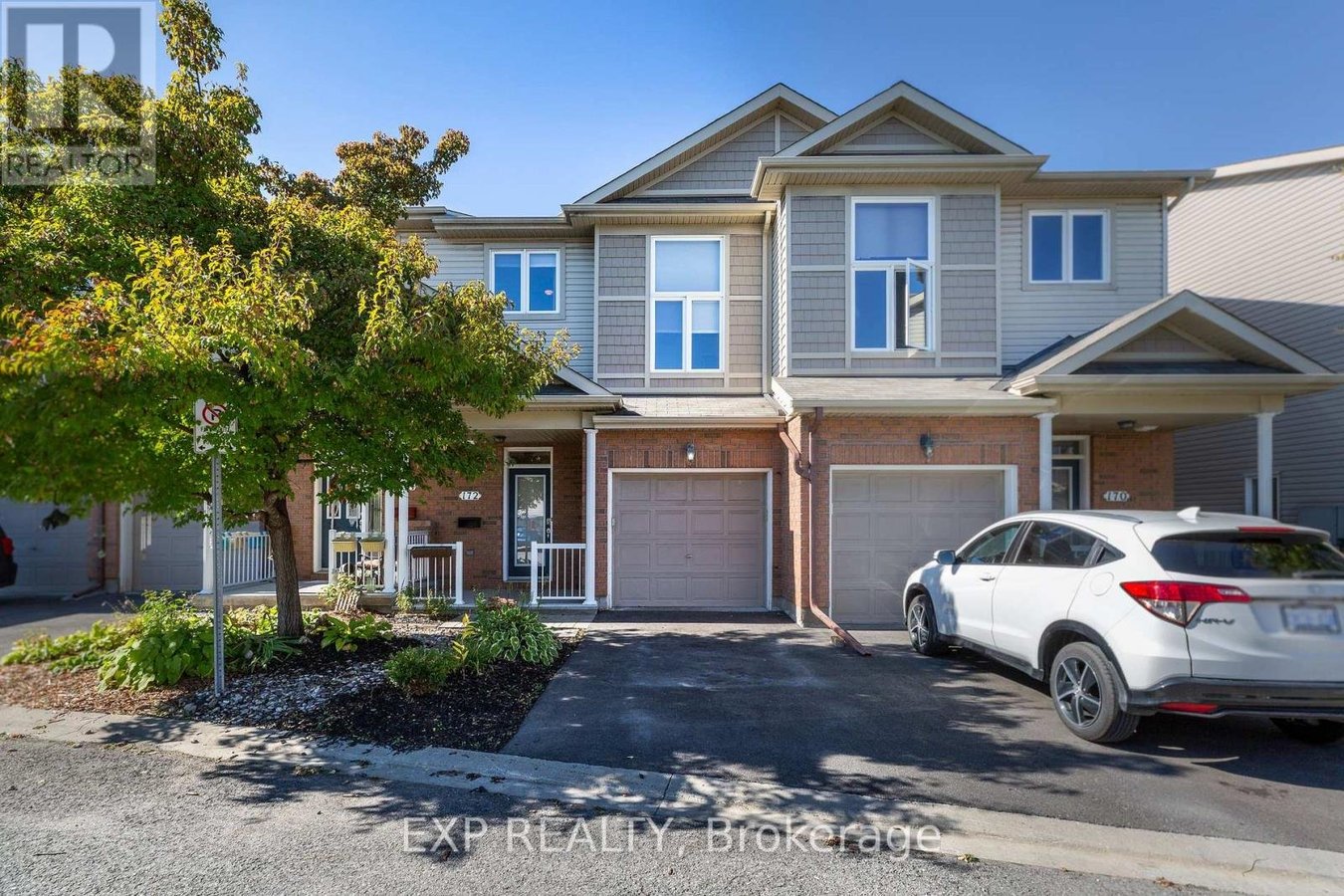 172 PARKROSE PRIVATE - Photo 1