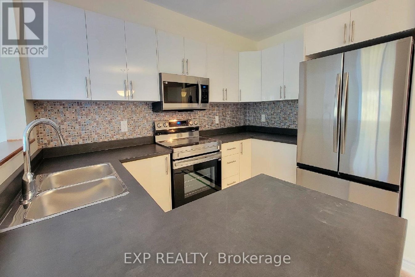 172 PARKROSE PRIVATE - Photo 5