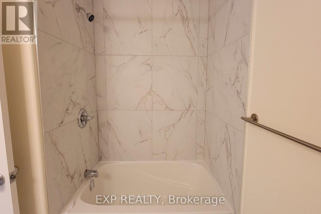 172 PARKROSE PRIVATE - Photo 13