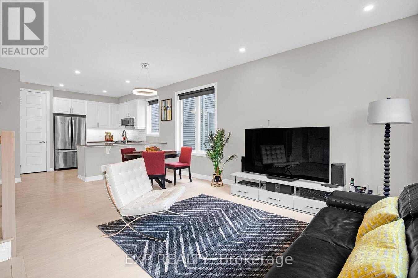 1082 CHAPMAN MILLS DRIVE - Photo 5