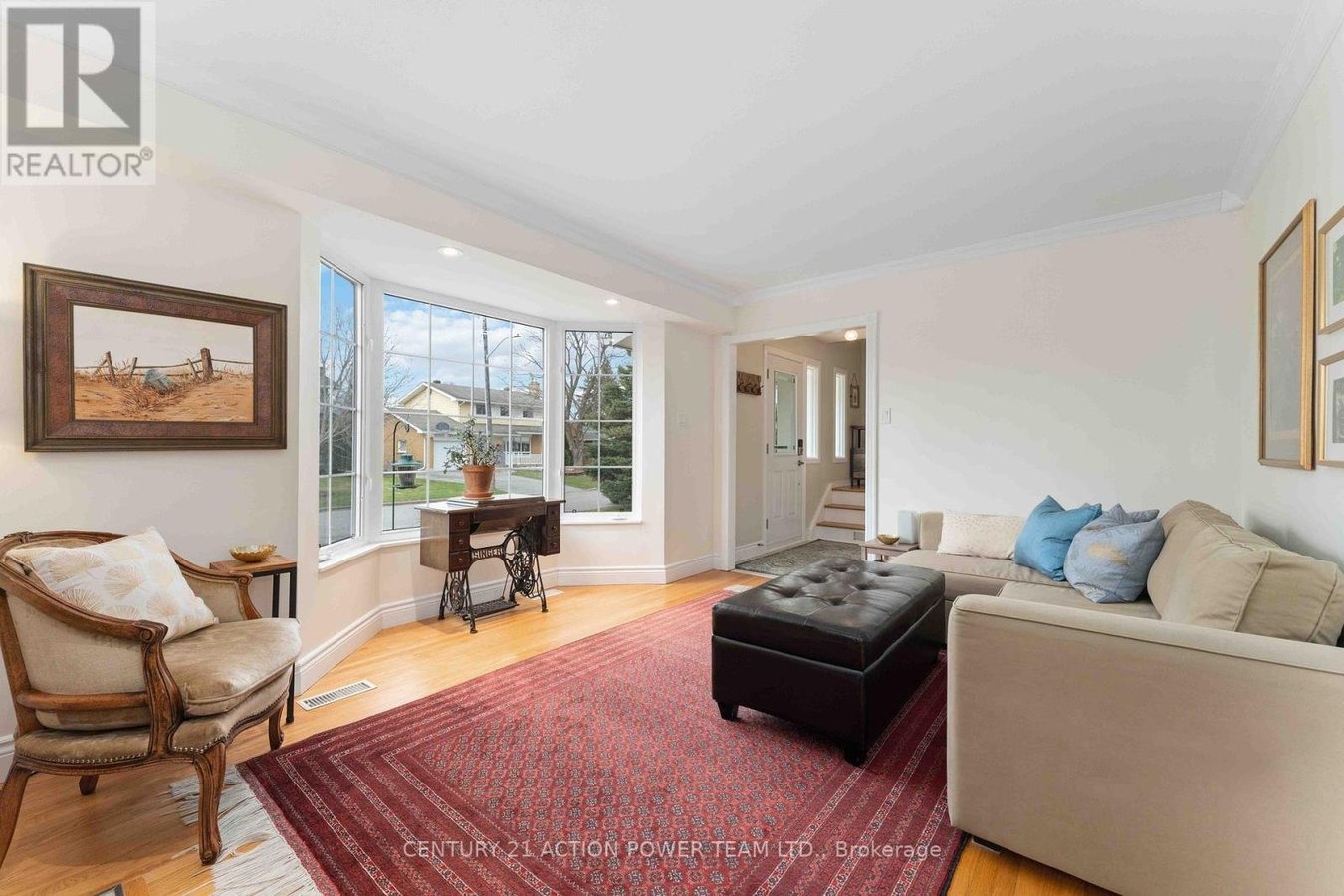 594 NOBLE CRESCENT - Photo 6
