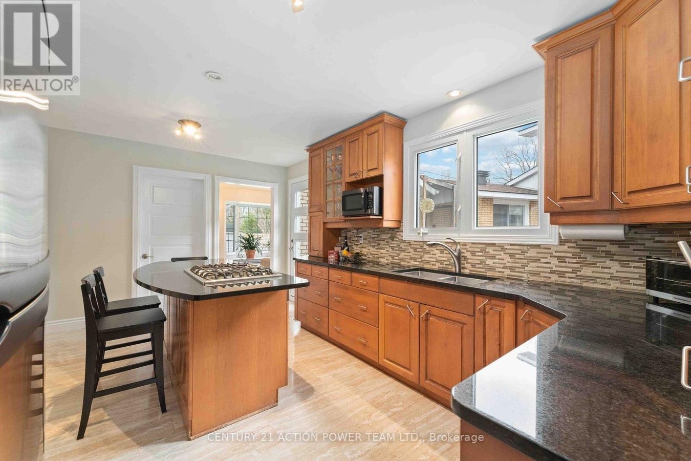 594 NOBLE CRESCENT - Photo 8