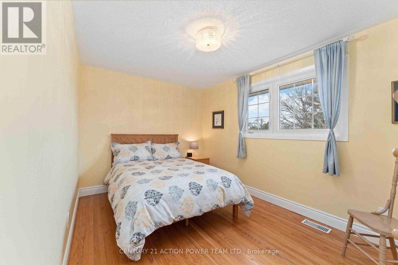 594 NOBLE CRESCENT - Photo 20