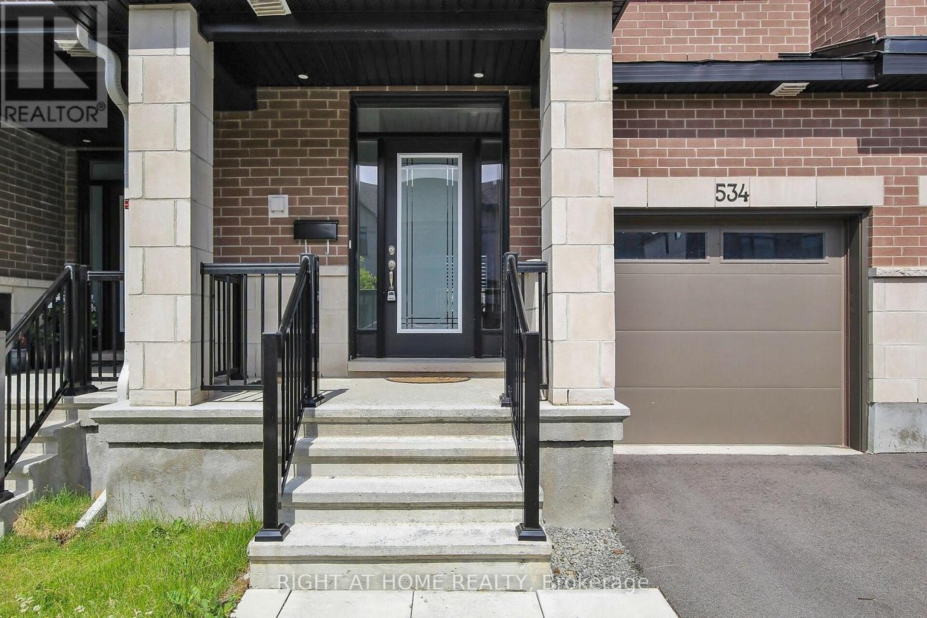 534 CORRETTO PLACE - Photo 2