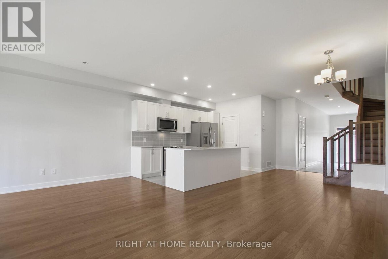 534 CORRETTO PLACE - Photo 8