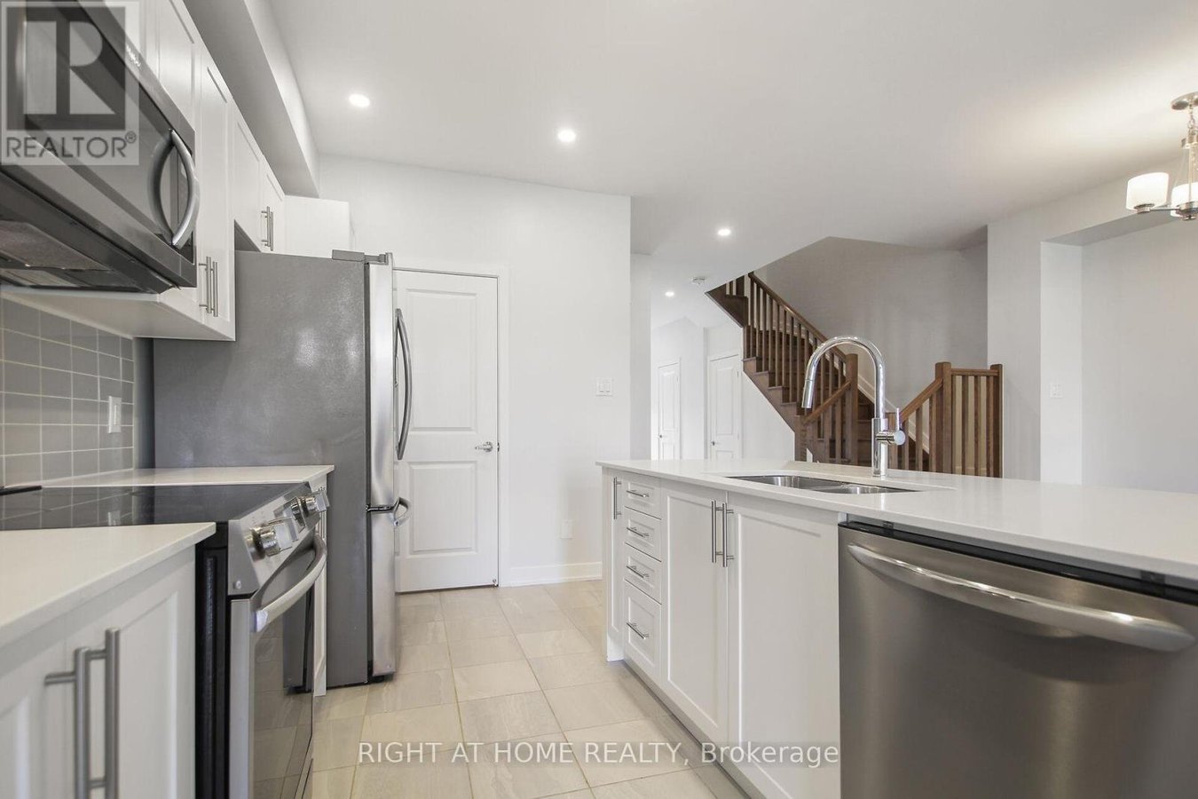 534 CORRETTO PLACE - Photo 33