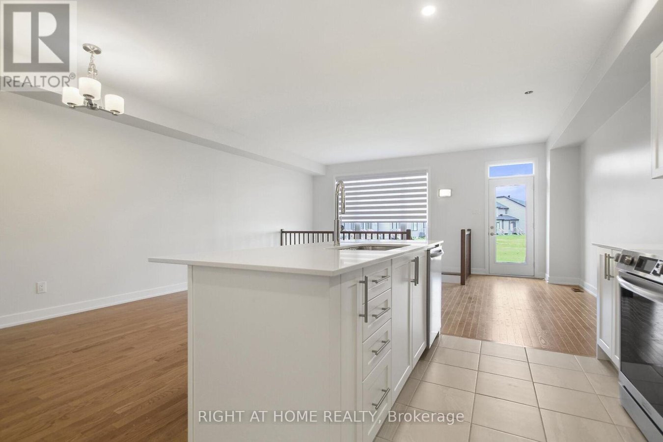 534 CORRETTO PLACE - Photo 34