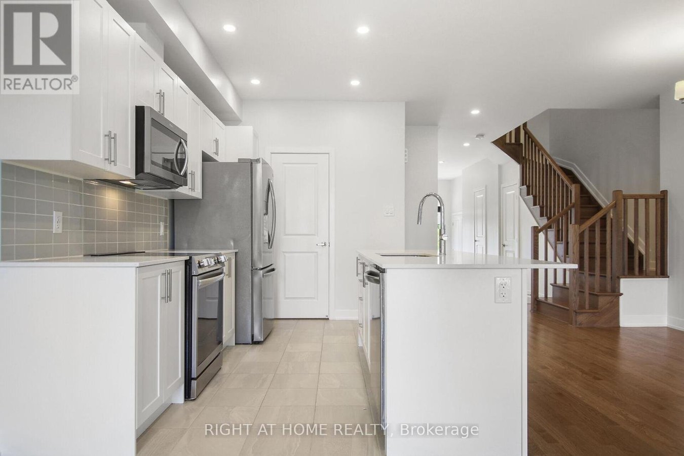 534 CORRETTO PLACE - Photo 38