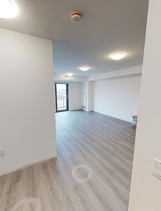 854 Bank Street - Photo 2