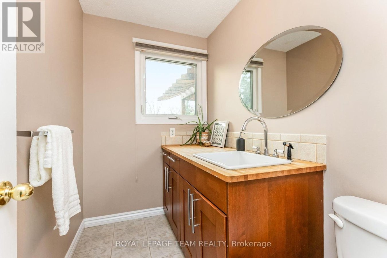 12 PELLAN CRESCENT - Photo 10