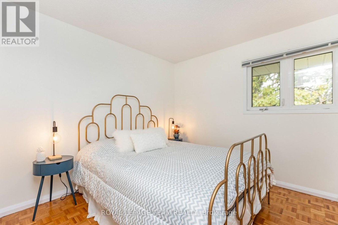 12 PELLAN CRESCENT - Photo 18