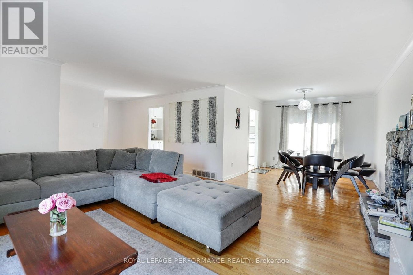 142 MEADOWLANDS DRIVE W - Photo 9