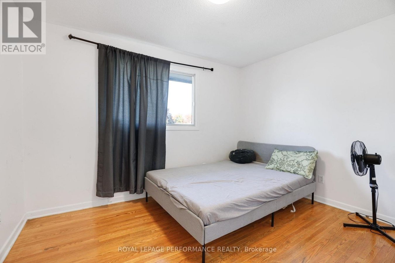 142 MEADOWLANDS DRIVE W - Photo 16