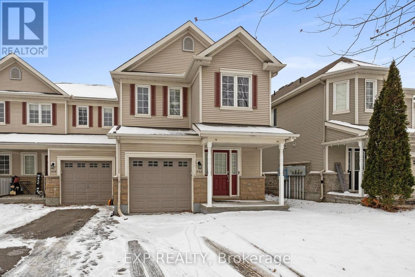 552 ASHBOURNE CRESCENT - Photo 2
