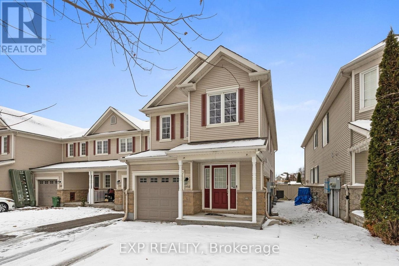 552 ASHBOURNE CRESCENT - Photo 3