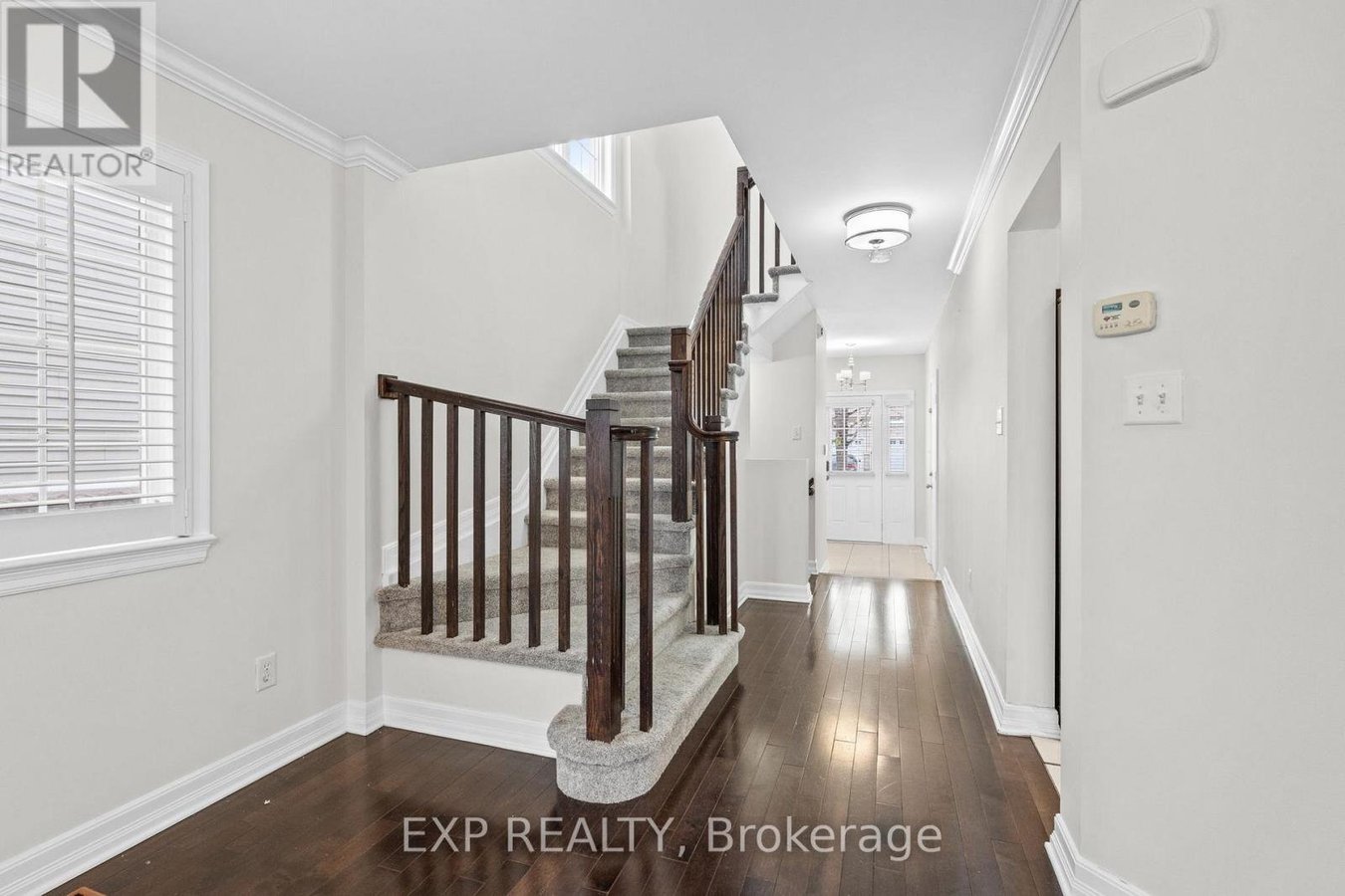 552 ASHBOURNE CRESCENT - Photo 19