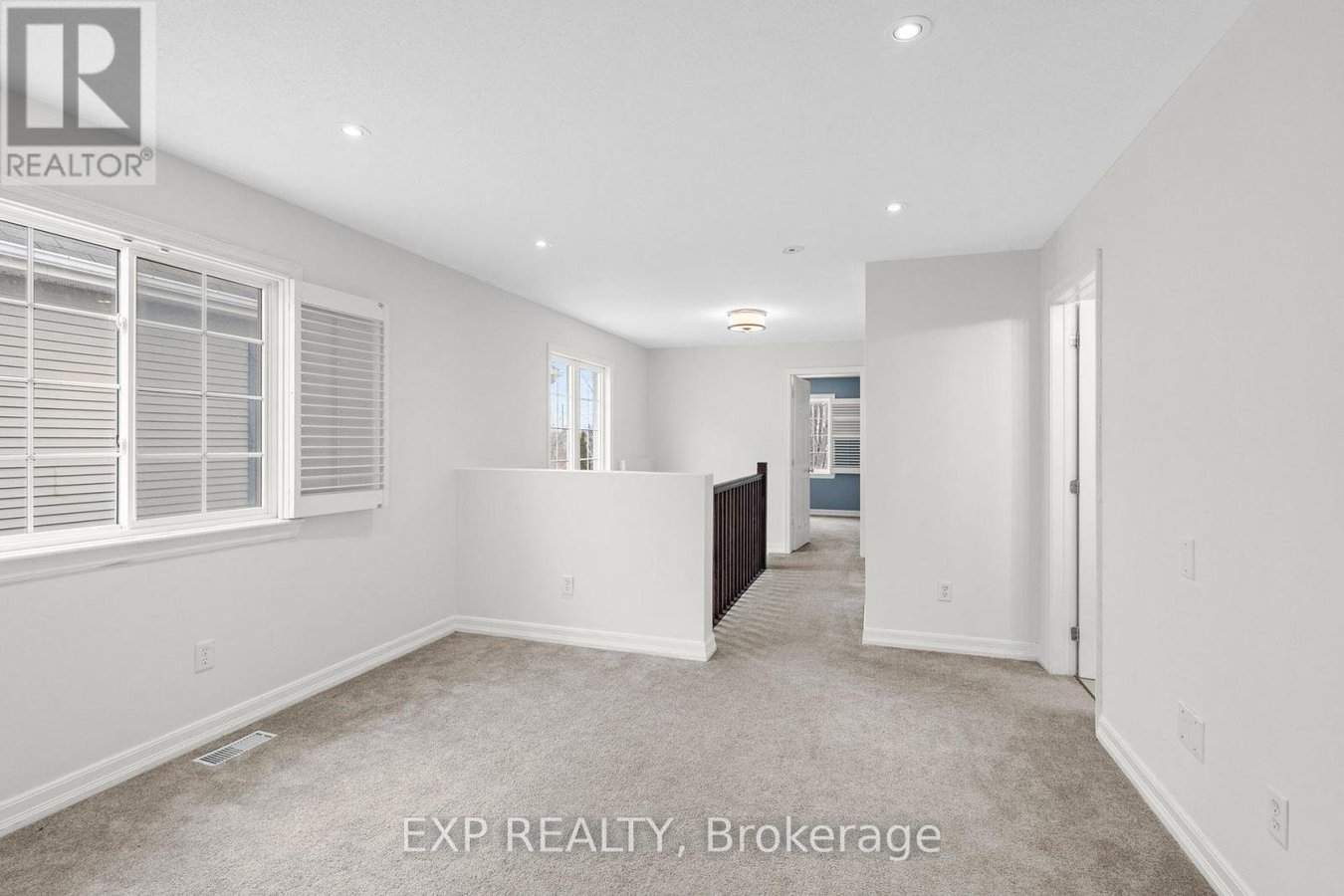 552 ASHBOURNE CRESCENT - Photo 23