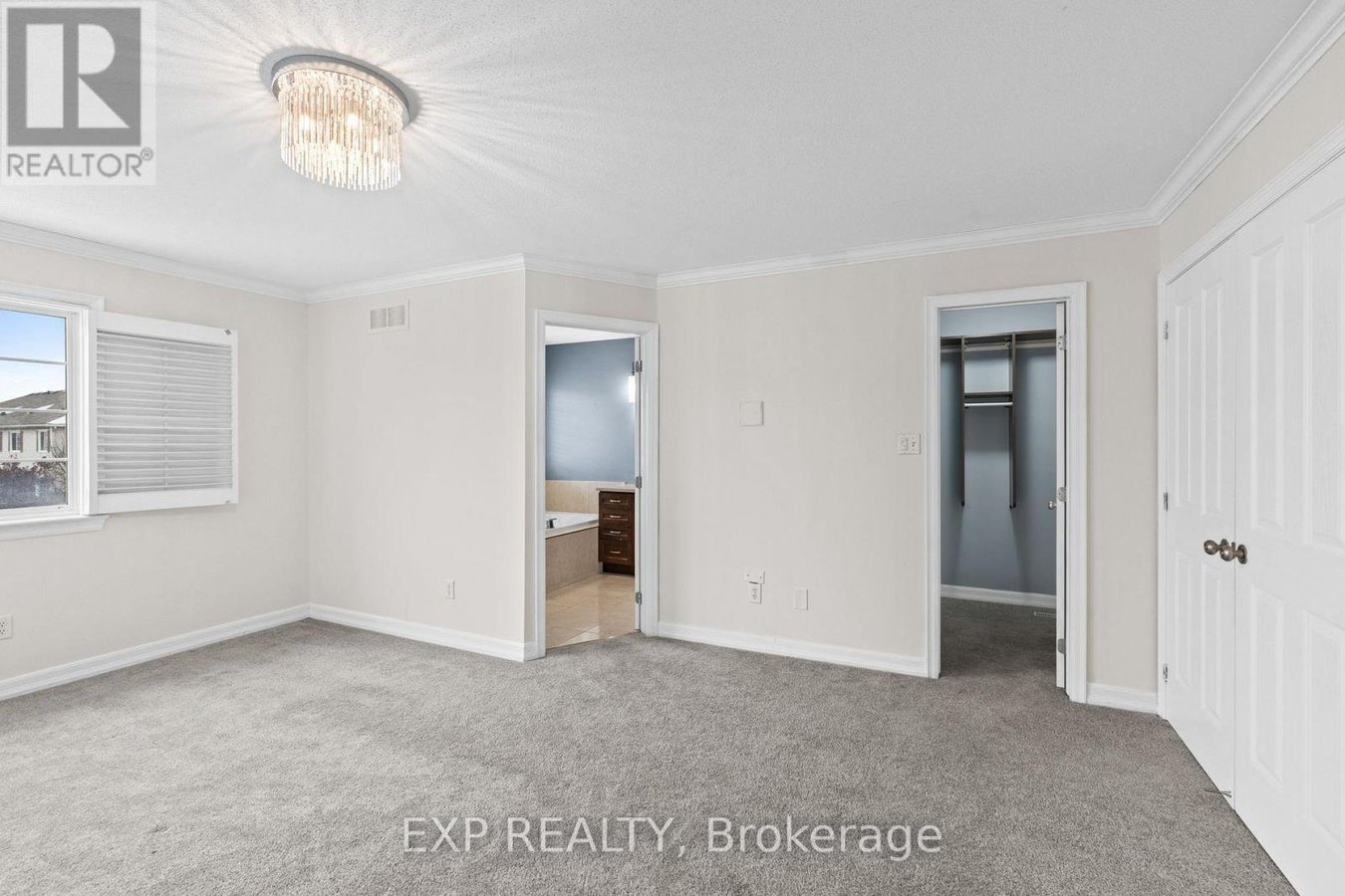 552 ASHBOURNE CRESCENT - Photo 25