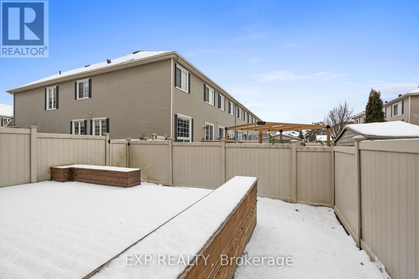 552 ASHBOURNE CRESCENT - Photo 40