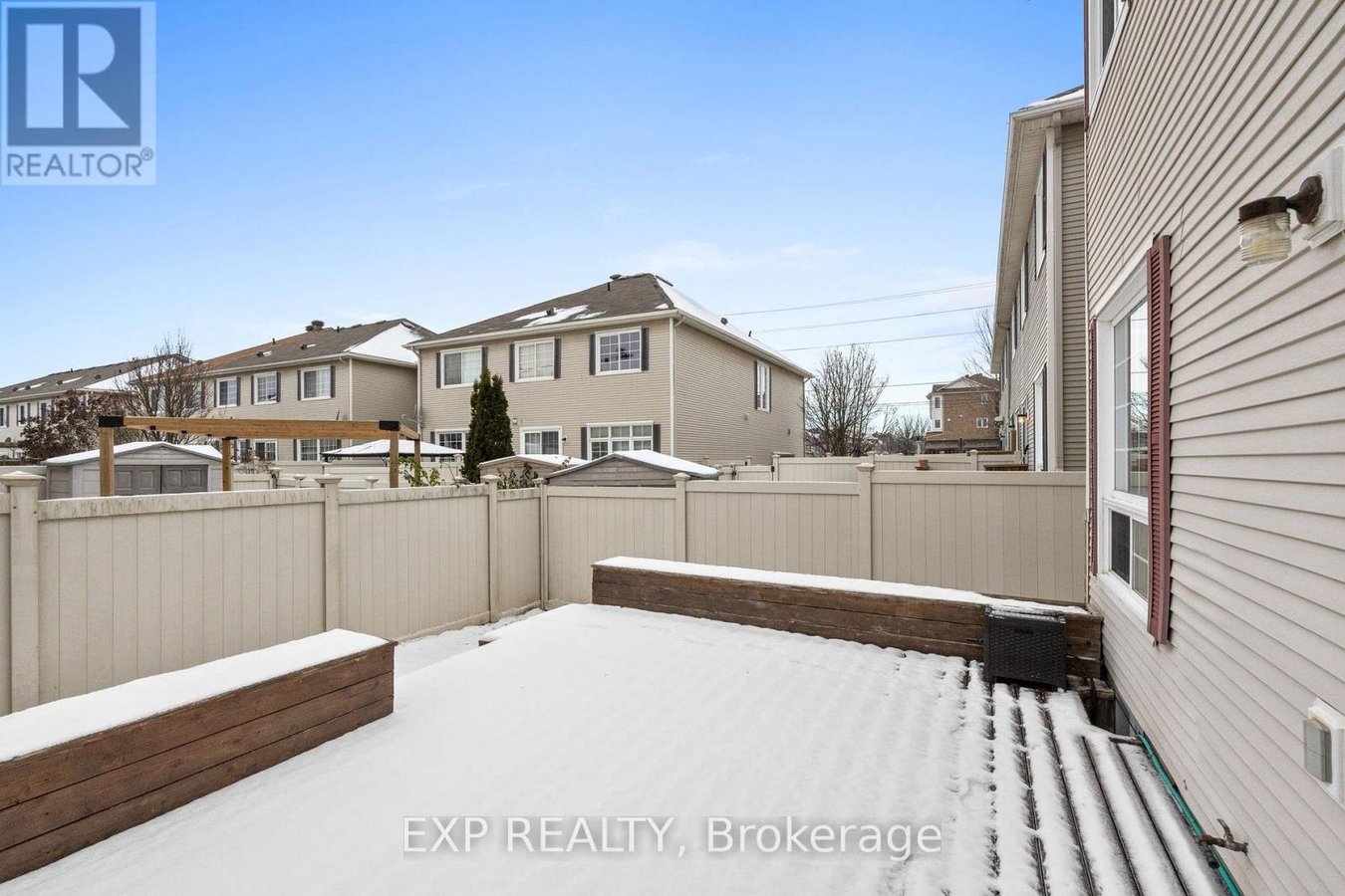552 ASHBOURNE CRESCENT - Photo 45