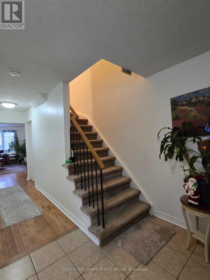 1863 LECLAIR CRESCENT - Photo 6