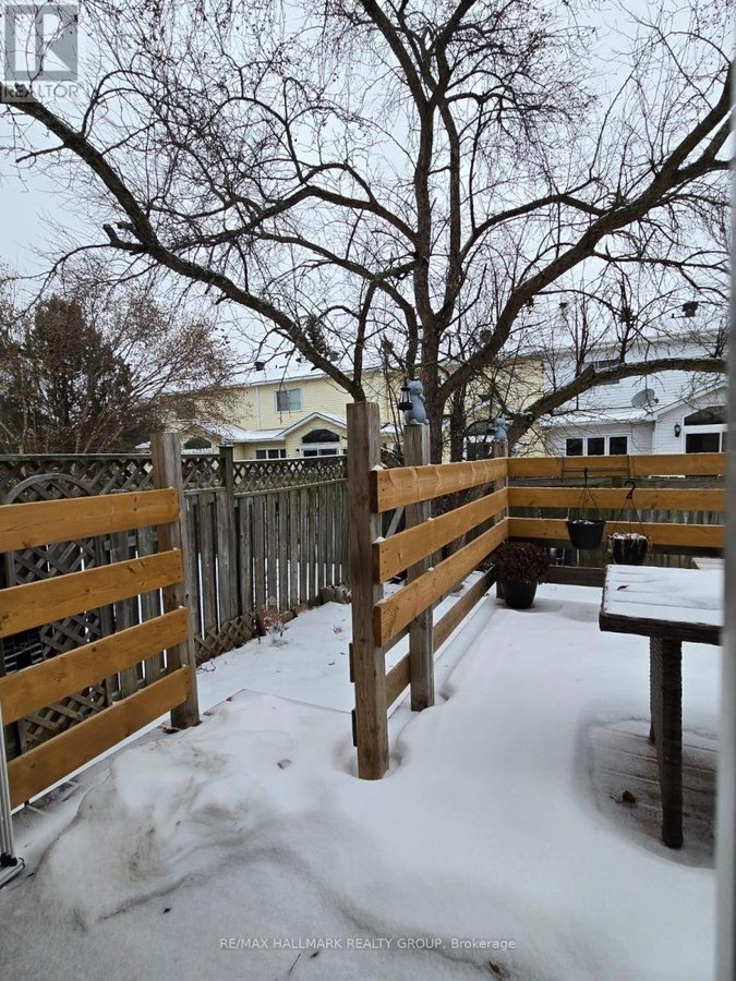 1863 LECLAIR CRESCENT - Photo 12
