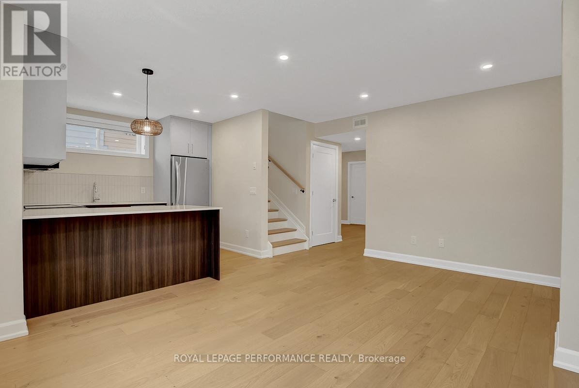 C - 417 TWEEDSMUIR AVENUE - Photo 5