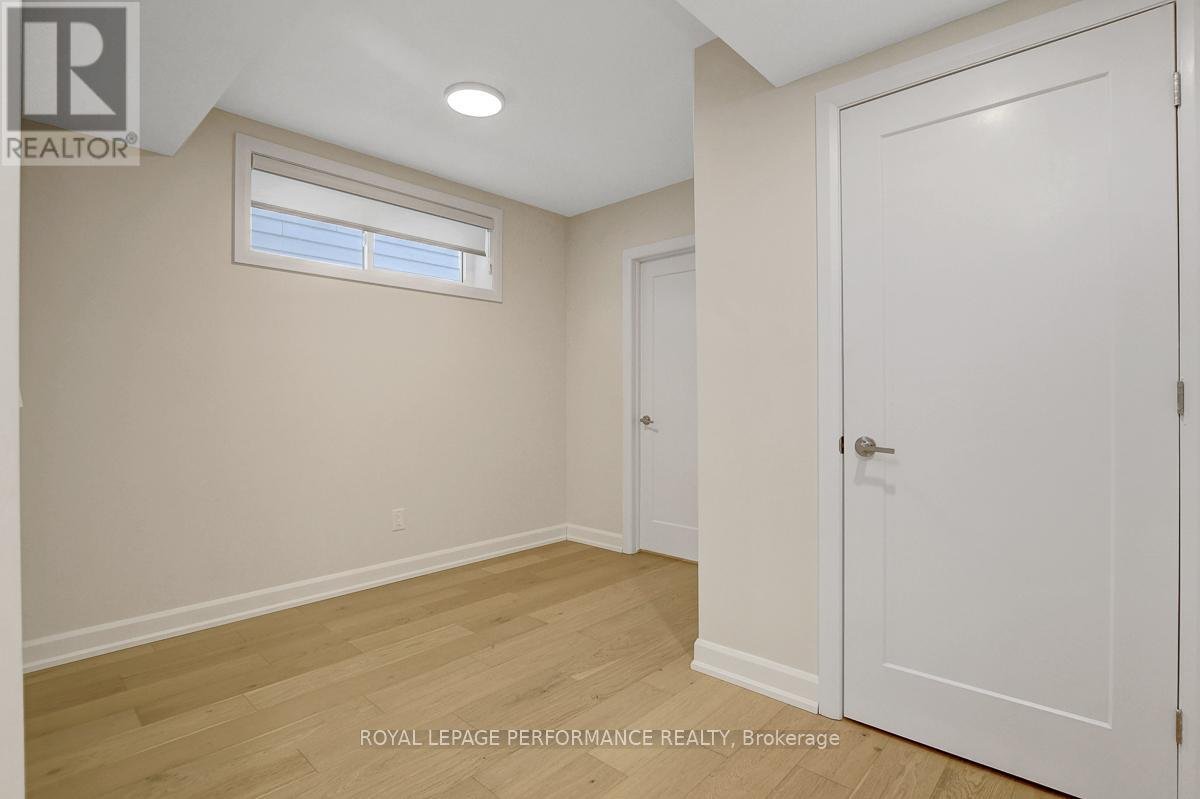 C - 417 TWEEDSMUIR AVENUE - Photo 10