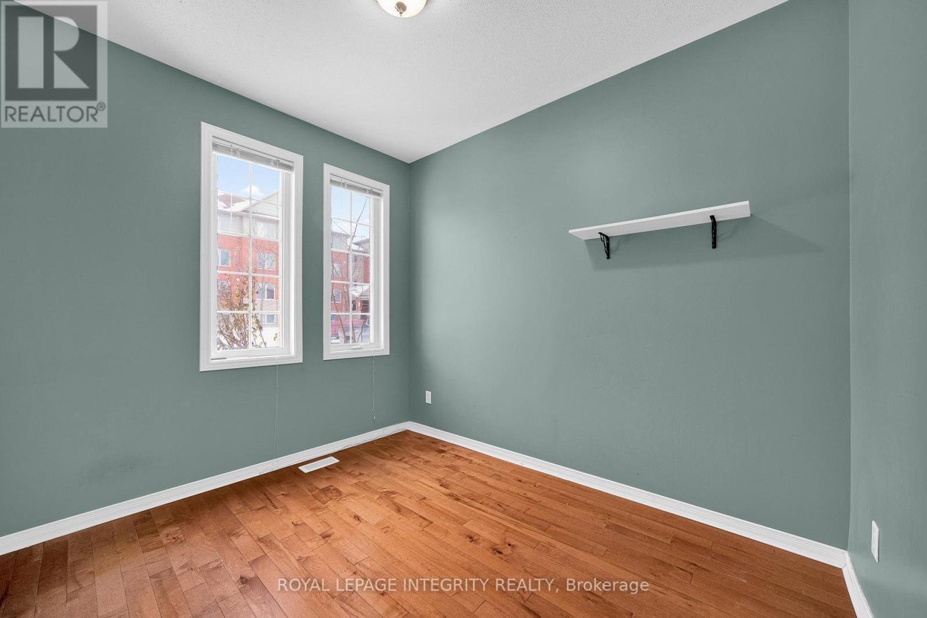 37 BARNSTONE DRIVE - Photo 3