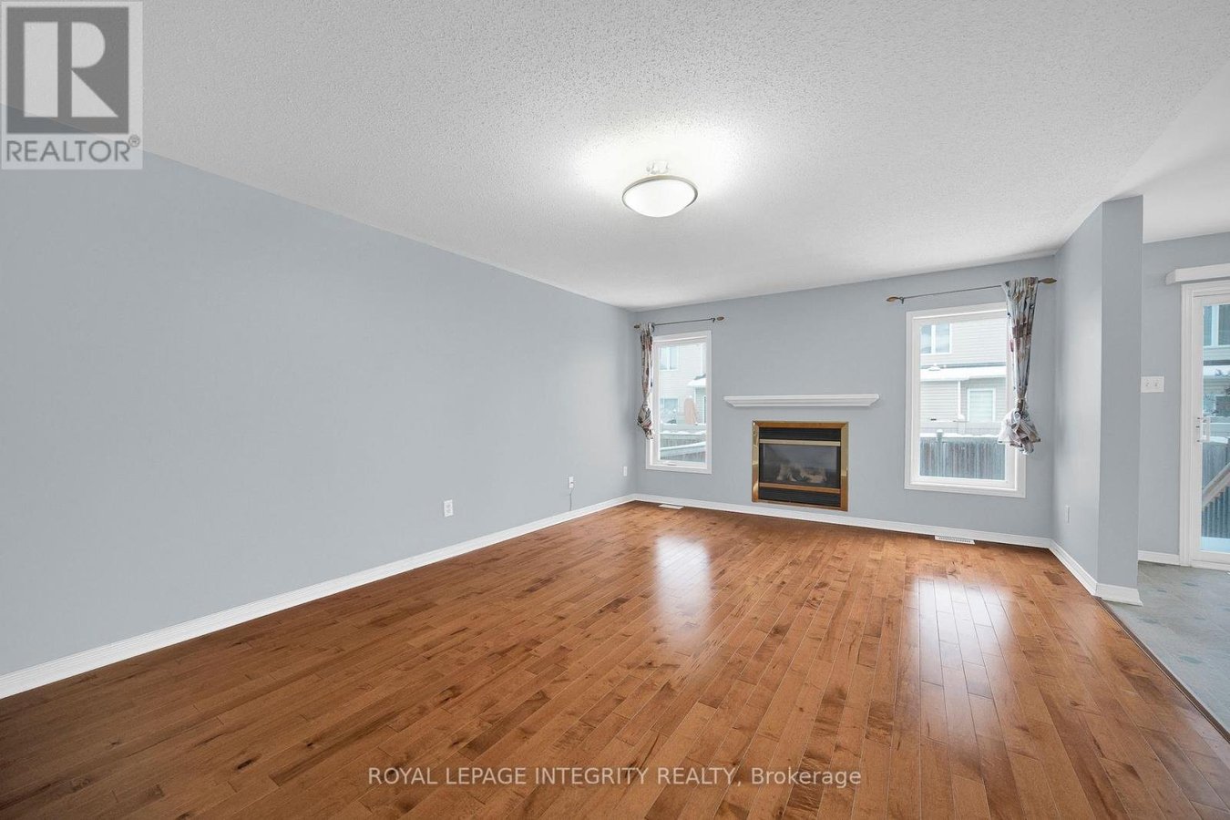 37 BARNSTONE DRIVE - Photo 6