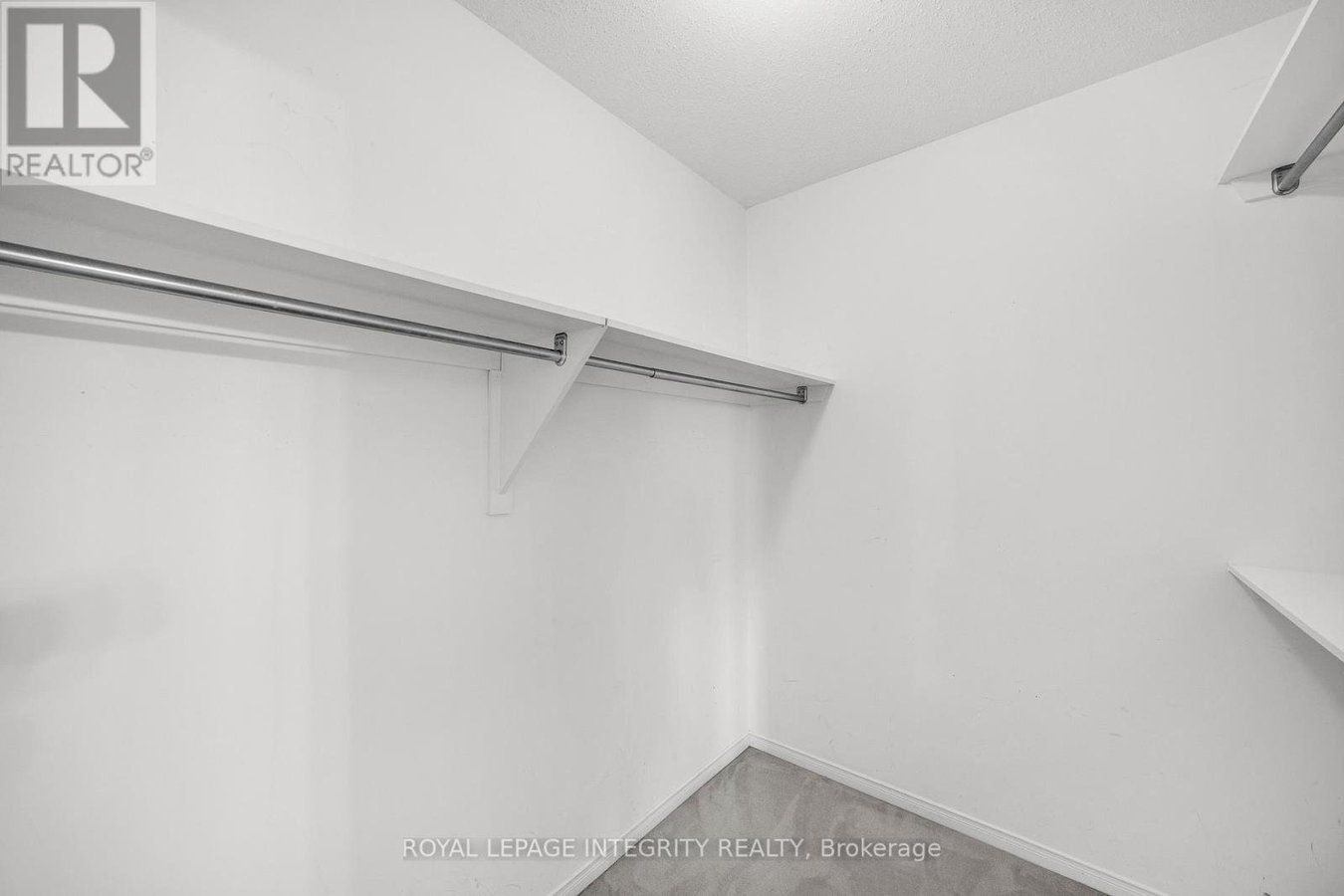 37 BARNSTONE DRIVE - Photo 18