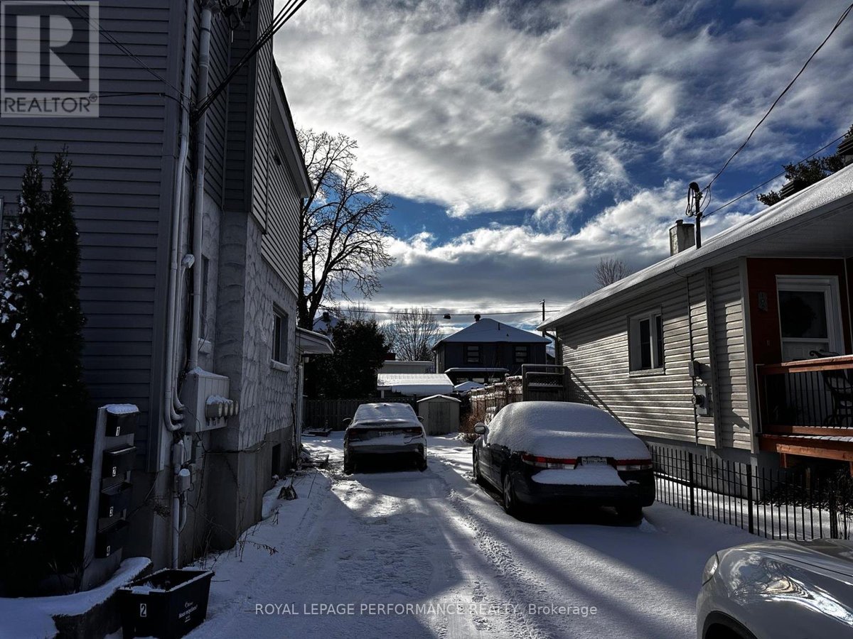 3 - 110 GLYNN AVENUE - Photo 3