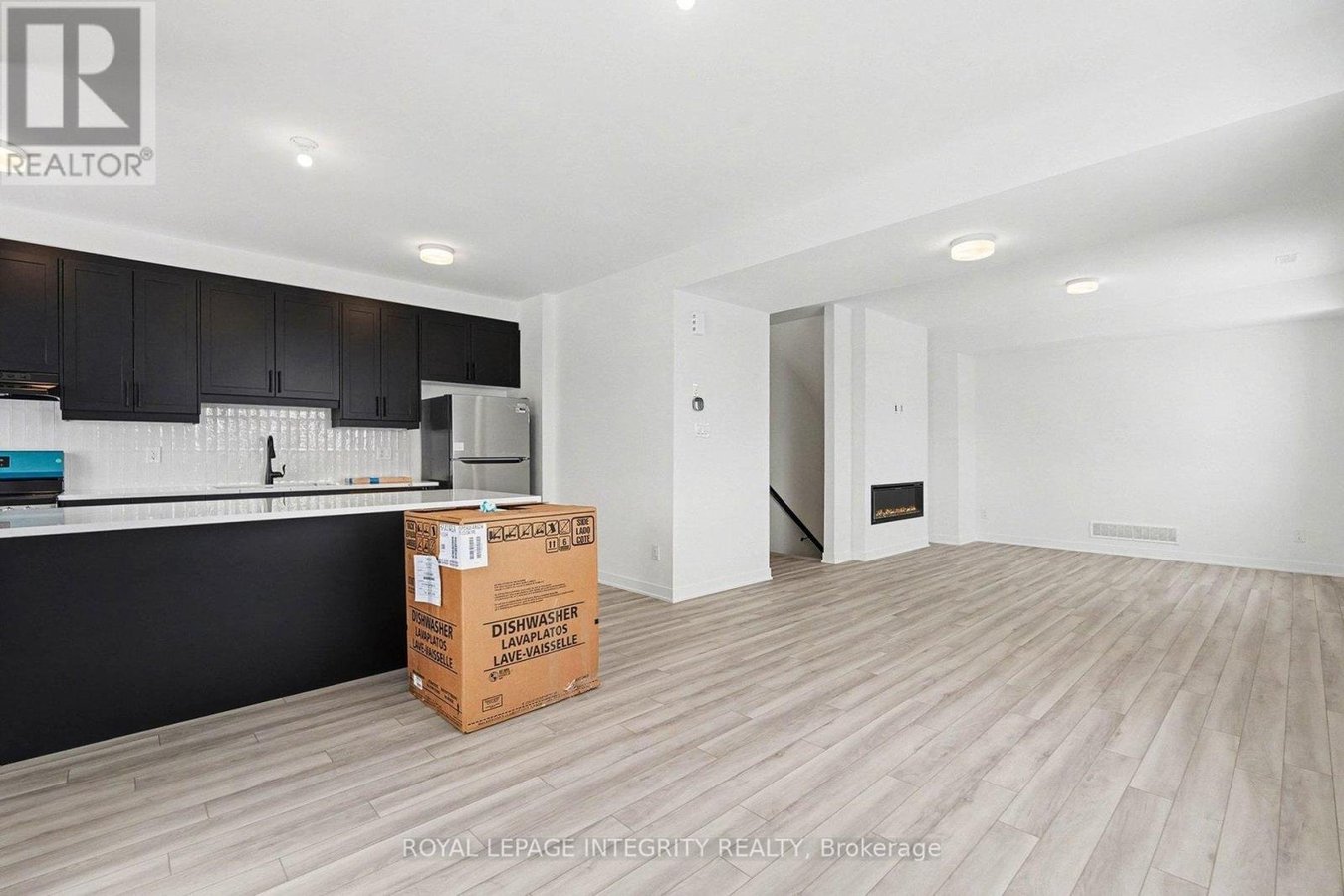 800 DEMULCENT LANE - Photo 8