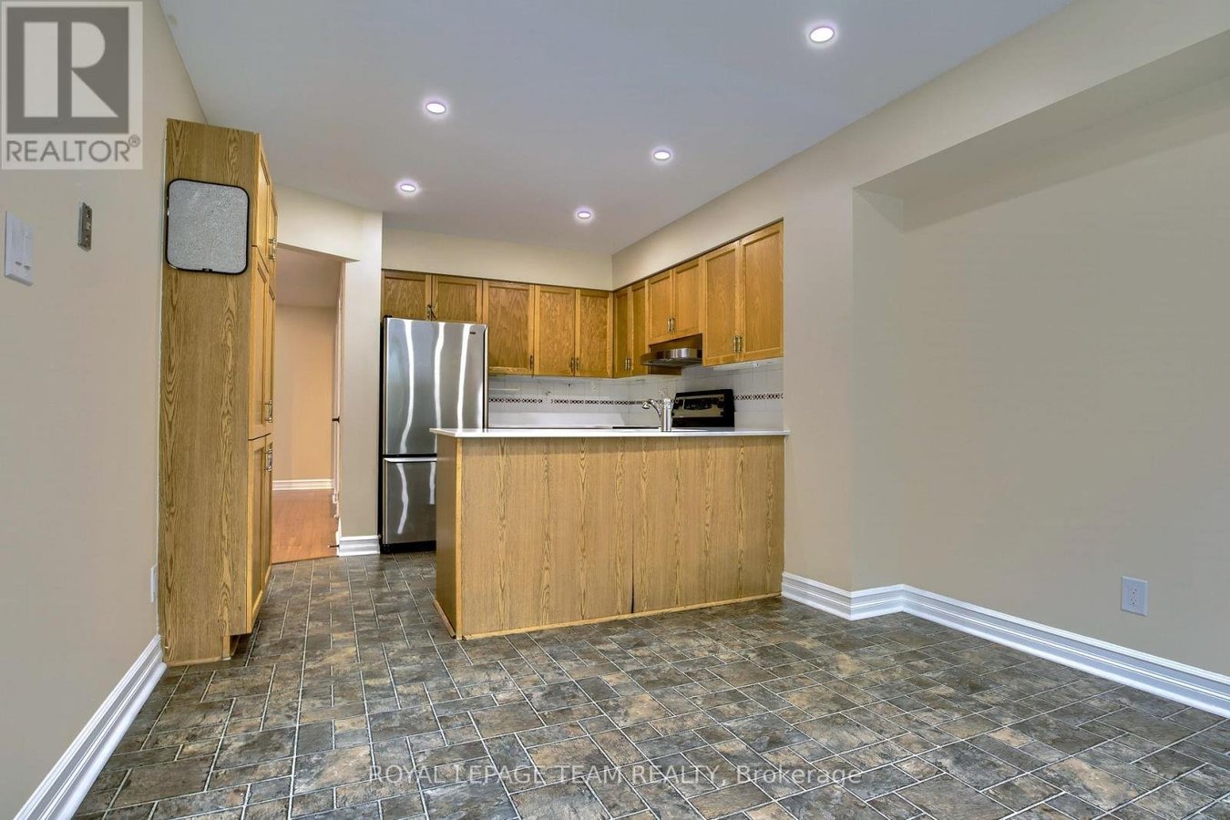 55 MCGIBBON DRIVE - Photo 8