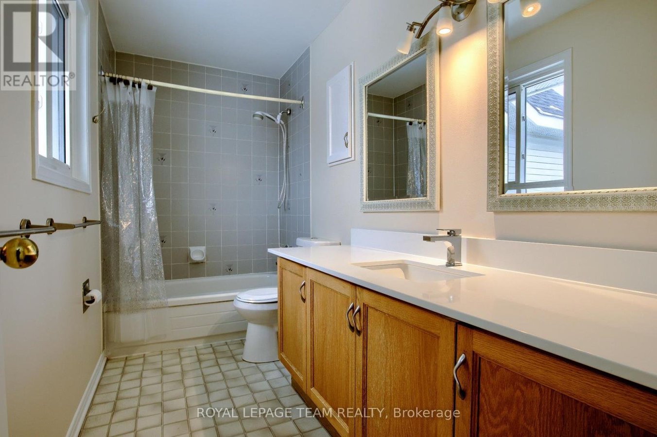 55 MCGIBBON DRIVE - Photo 12