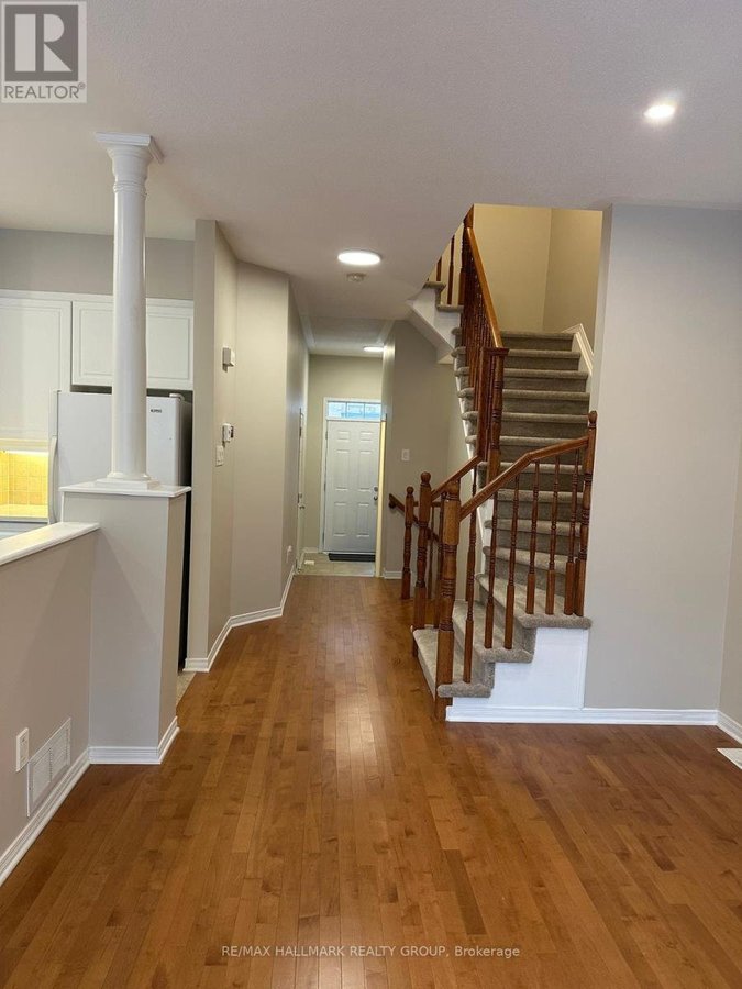 252 BADGELEY AVENUE - Photo 2