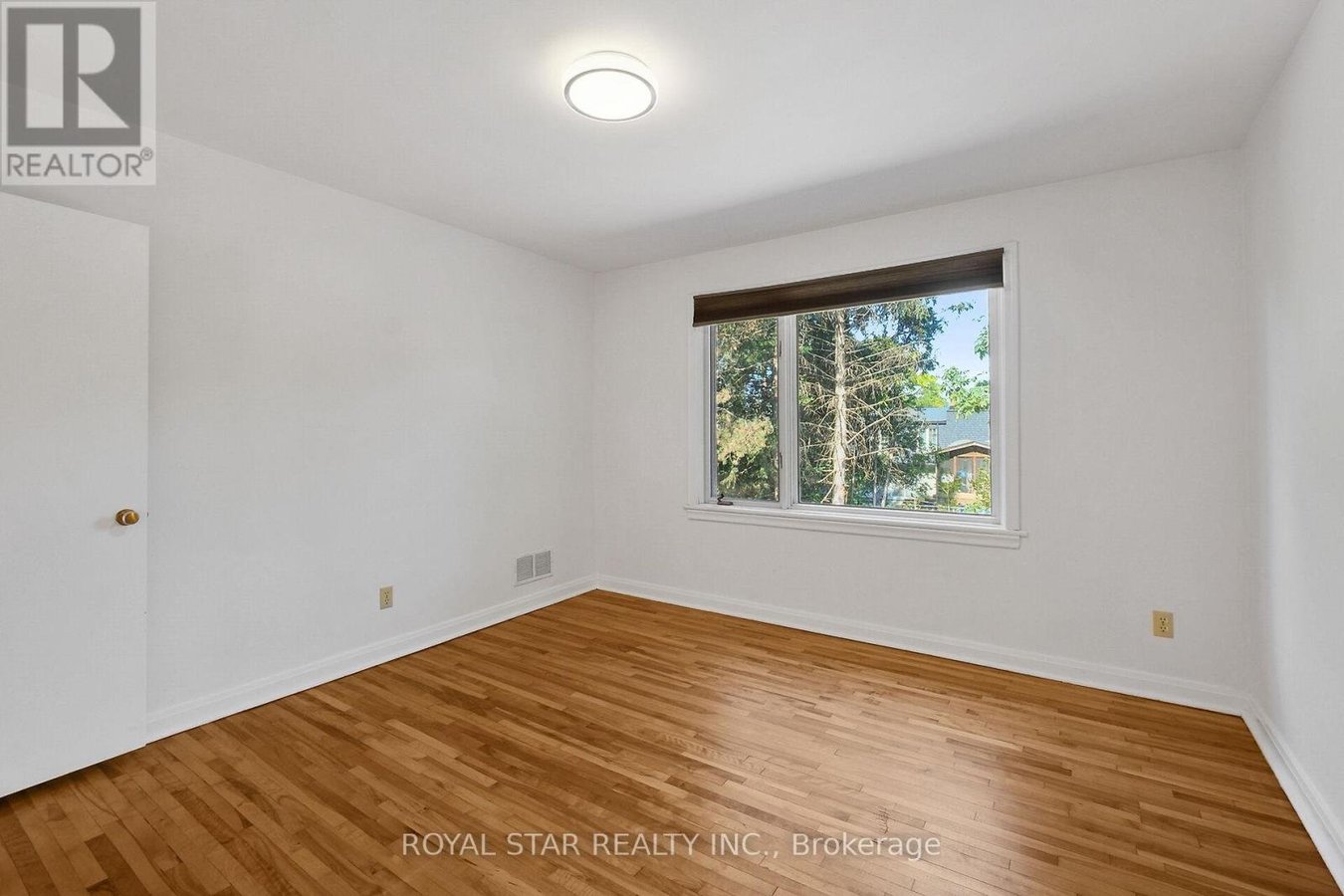 10 DELONG DRIVE - Photo 27