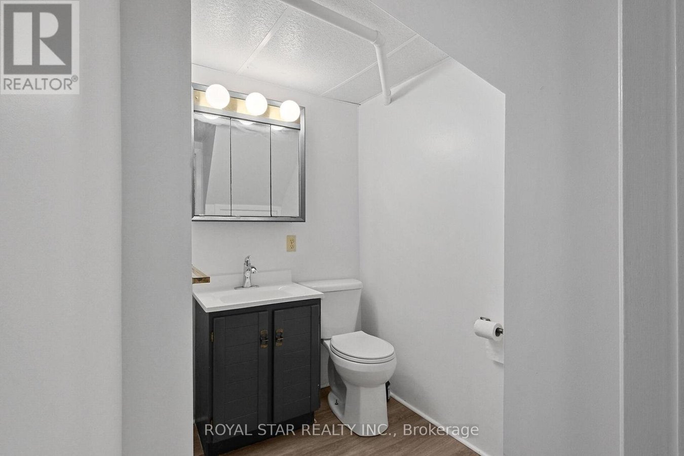 10 DELONG DRIVE - Photo 37