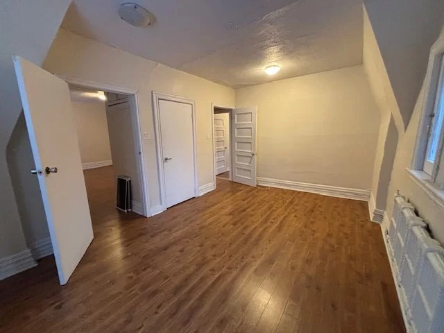 182 Lisgar Street - Photo 2