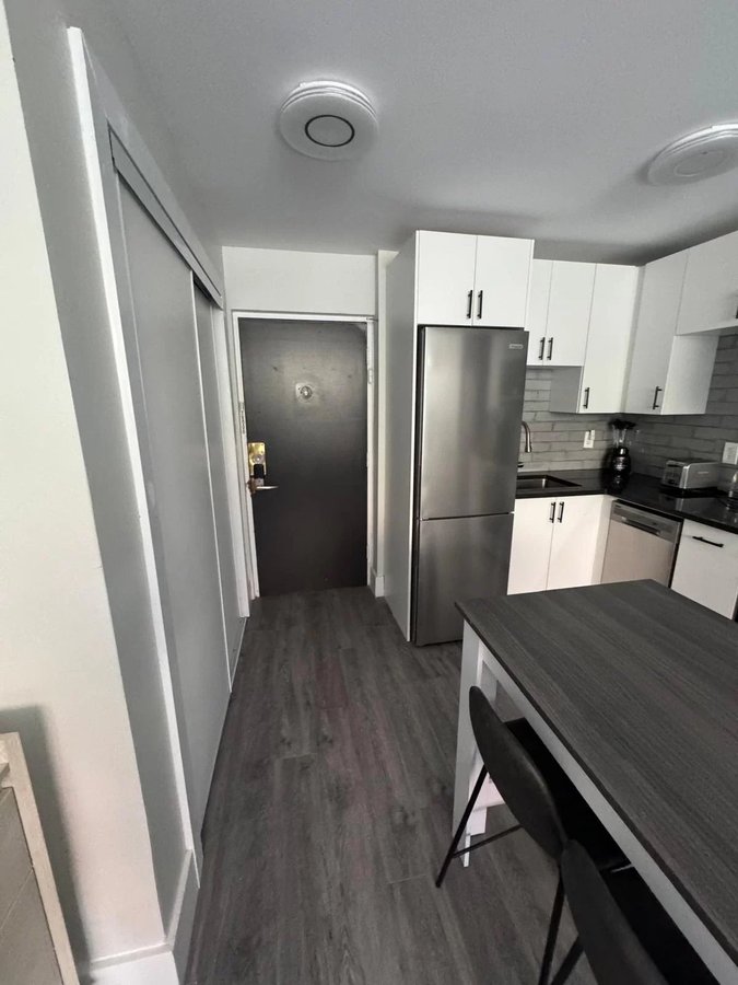 280 Laurier Avenue East - Photo 8
