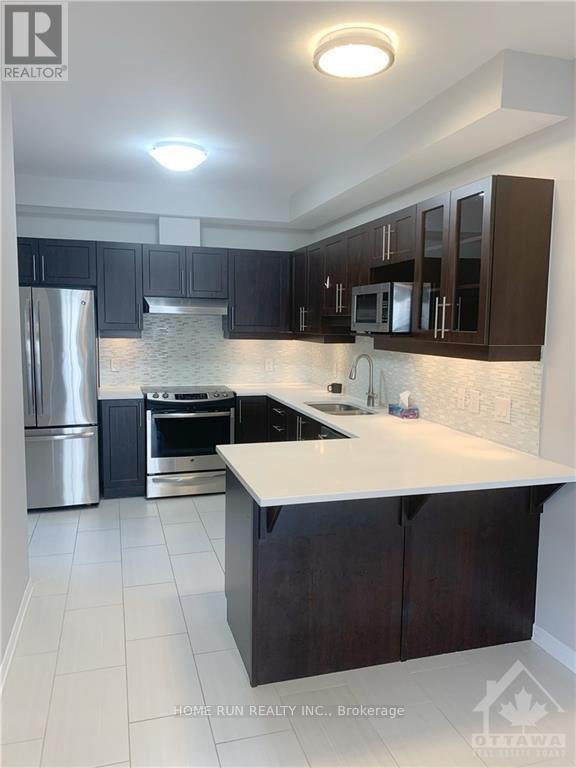 488 DUNDONALD DRIVE - Photo 3