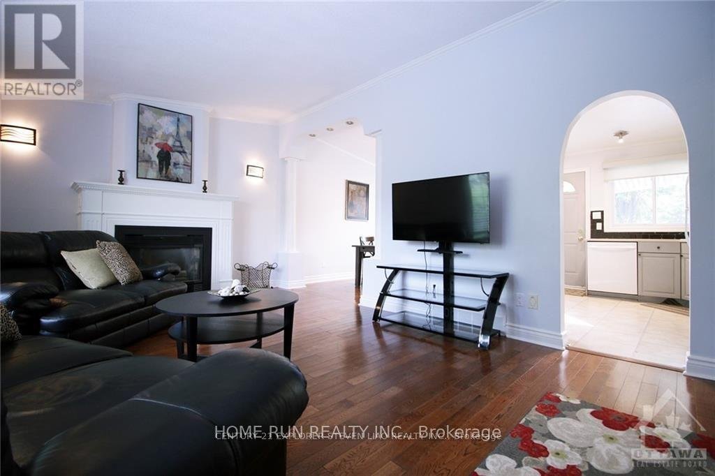 74 SEABROOKE DRIVE - Photo 2