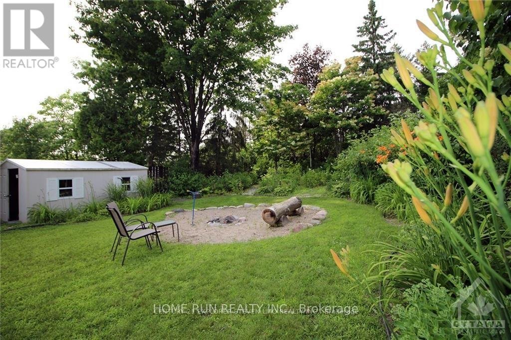 74 SEABROOKE DRIVE - Photo 16