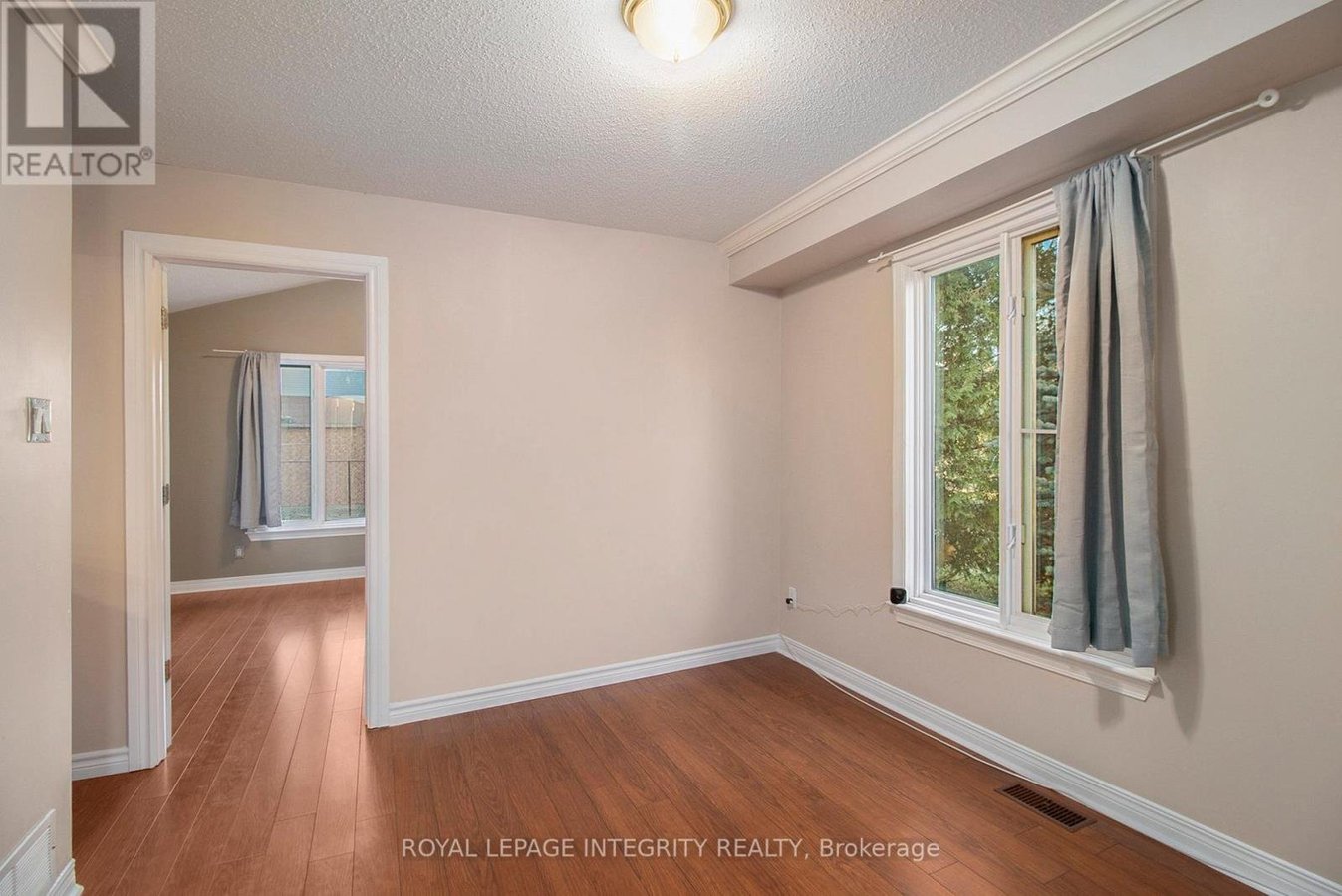 12 COTTINGHAM STREET - Photo 8