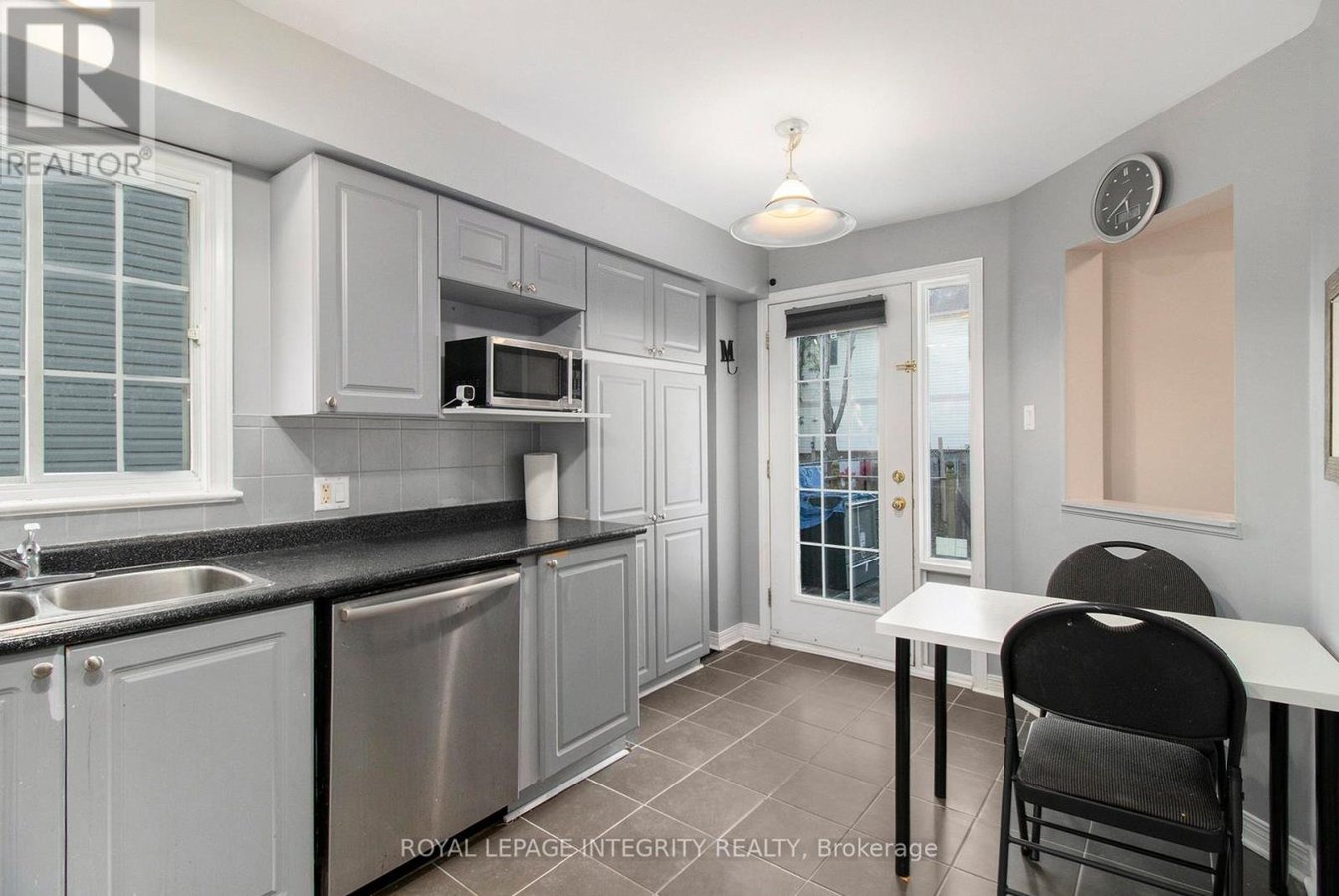 12 COTTINGHAM STREET - Photo 9